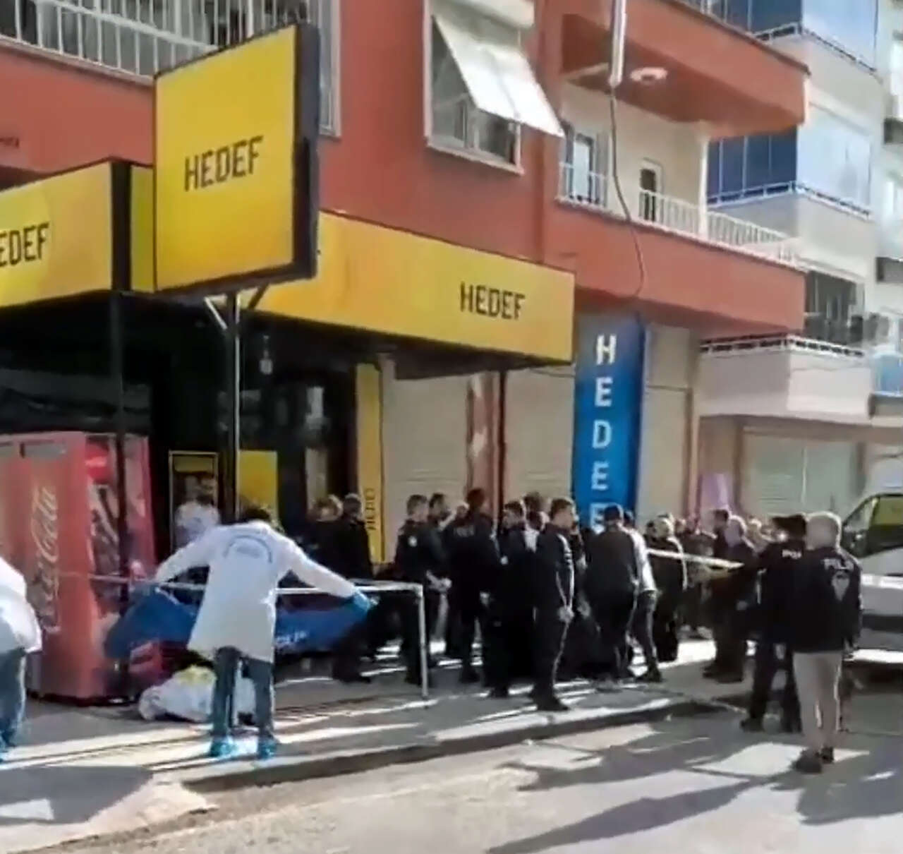 Bir ilimiz dehşeti yaşadı! Önce komşu anne ve oğlunu, sonra büfeciyi öldürdü 1